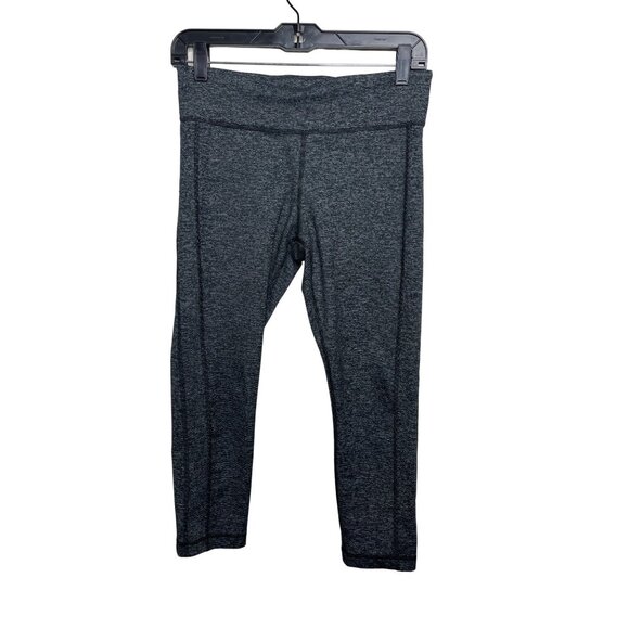 Under Armour Medium Gray Black Cropped Yoga Leggings - Picture 1 of 12